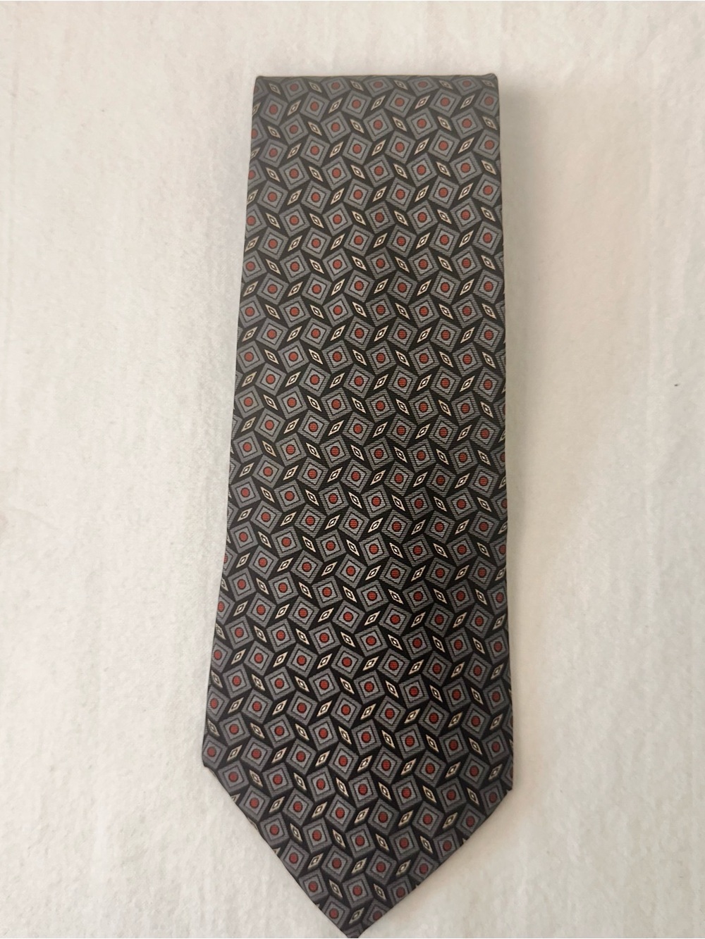 Classic Geometric Grey Men's Tie with Red Accents - Picture 3 of 8